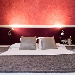 Kamar double economy